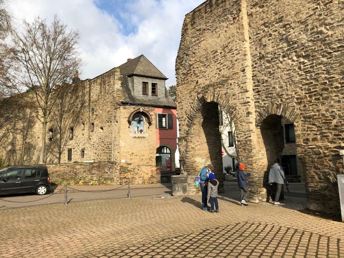 Ferienwohnung "An Der Stadtmauer" Andernach Bagian luar foto
